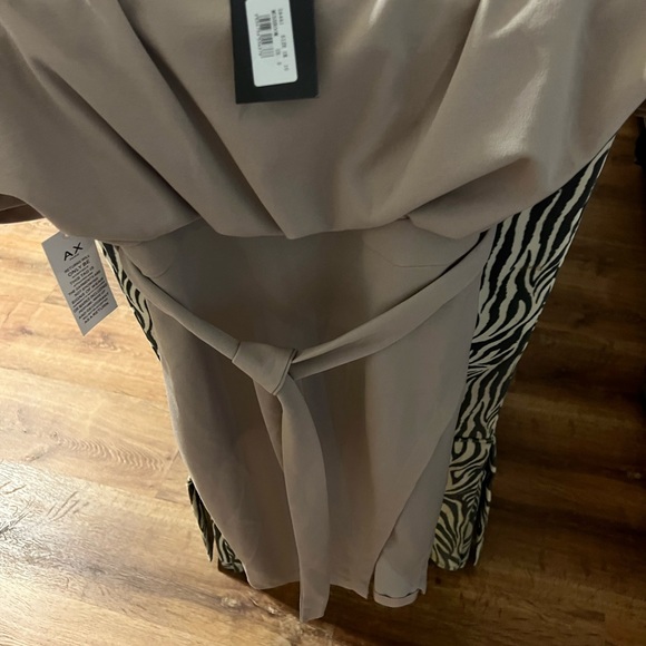 AX DRESS - Picture 4 of 4